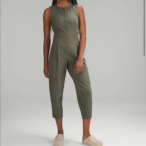 Lululemon Warpstreme zip front jumpsuit- size8